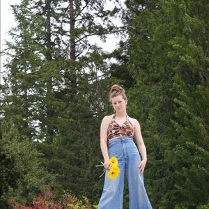 Meet your Posher, Ava